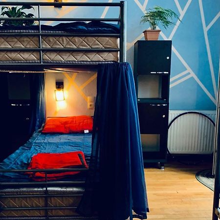 באטומי Lilus Hostel מראה חיצוני תמונה