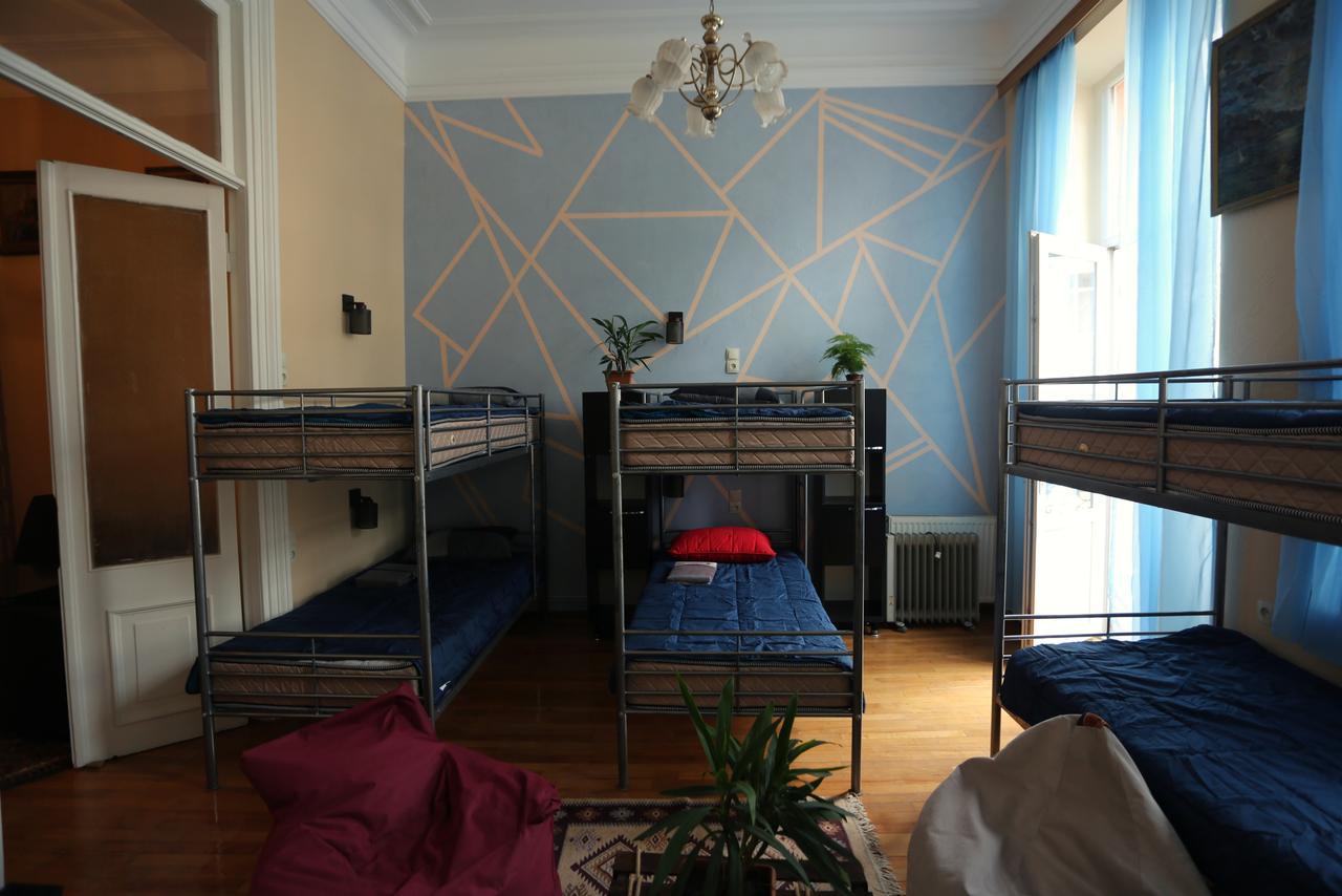 באטומי Lilus Hostel מראה חיצוני תמונה