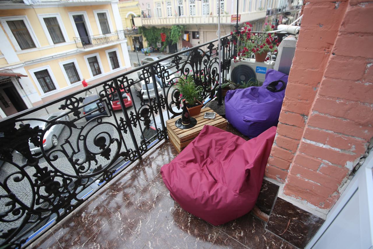 באטומי Lilus Hostel מראה חיצוני תמונה