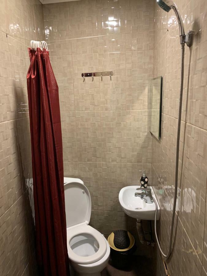 באטומי Lilus Hostel מראה חיצוני תמונה
